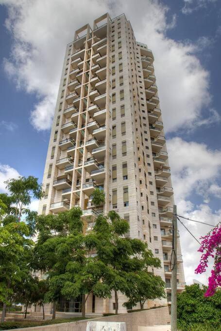 Beautiful Penthouse W/Amazing View, Prime Location Apartment รามัทกัน ภายนอก รูปภาพ