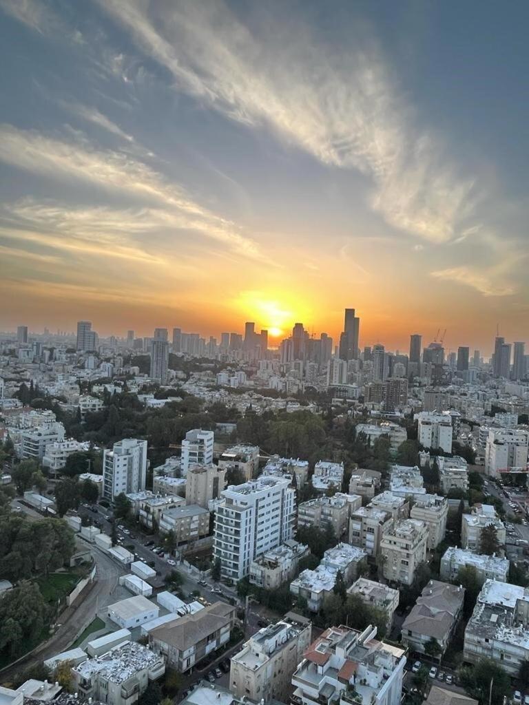 Beautiful Penthouse W/Amazing View, Prime Location Apartment รามัทกัน ภายนอก รูปภาพ